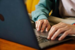 Engaging remote workers