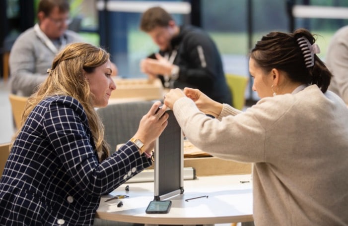 CSR Team Building: Delegates build StudentBuddy unit