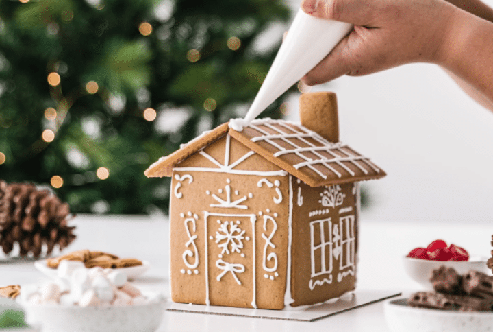 Gingerbread House Christmas Challenge - Decorating Gingerbread House