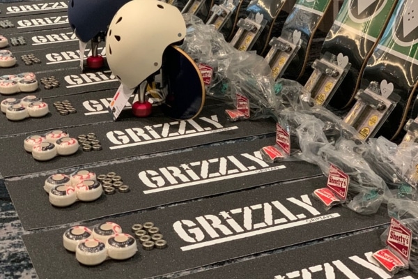 Skateabords parts layed out for skateboard it forward event